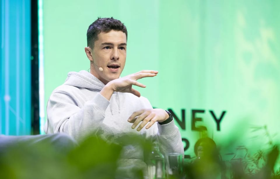 Pac O’Shea, co-founder and chief executive of Round, speaking on stage