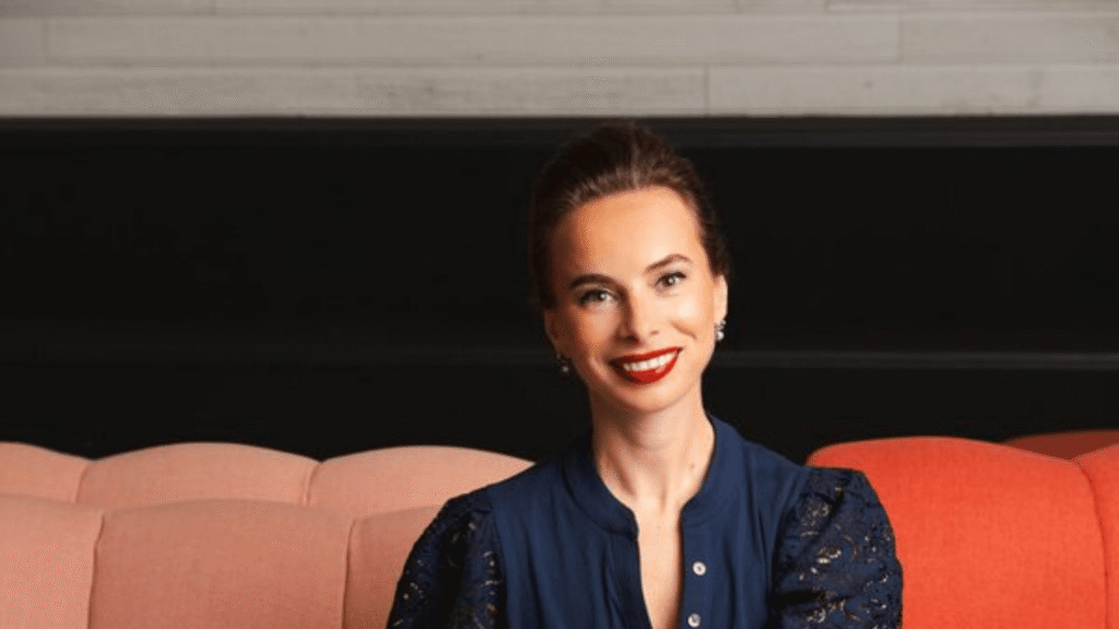 Irina Novoselsky - CEO - Hootsuite - vettdd.com